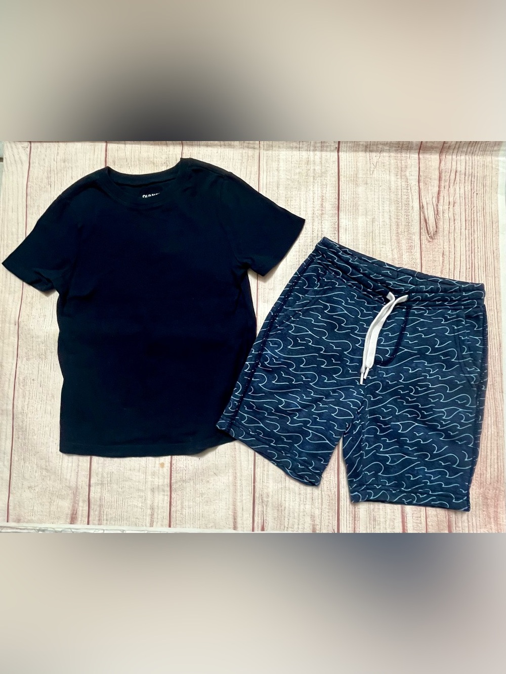 Old Navy 5T Outfit Casual Shorts/Tee